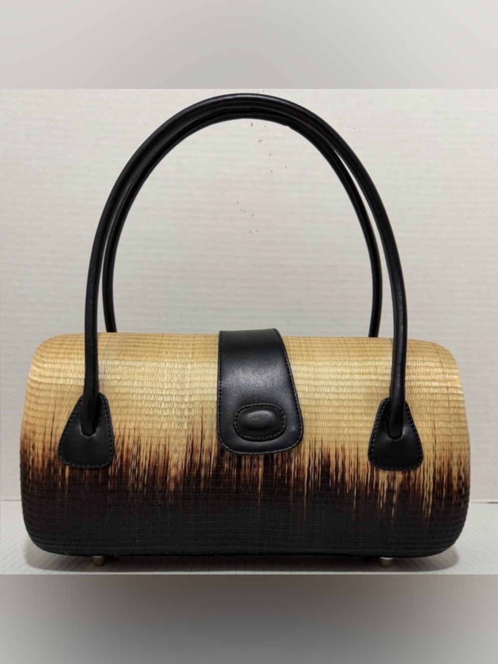 Le Sac Kaltura handmade woven black and Tan Women's Handbag
